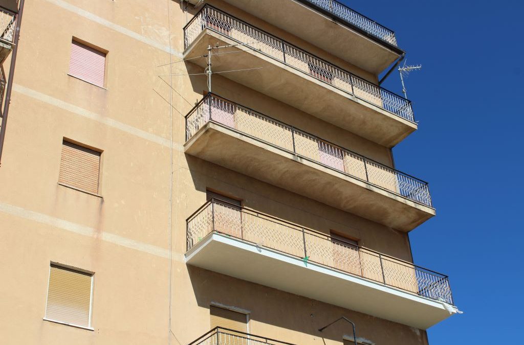 Appartamento al 4°piano in Via Porta Palermo – Stima del valore di mercato € 25.000